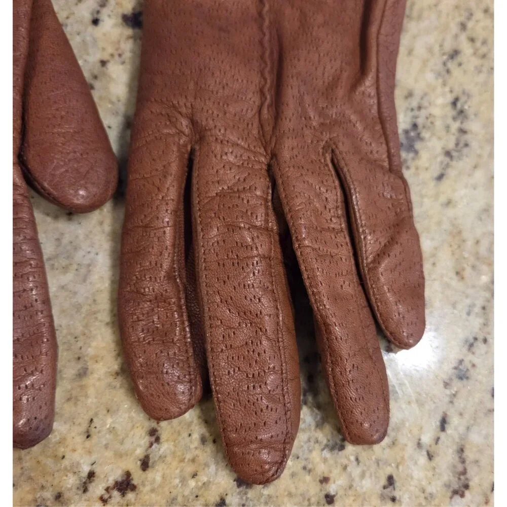 Vintage Womens Size L Brown Leather Knit Lined Gloves Perferated